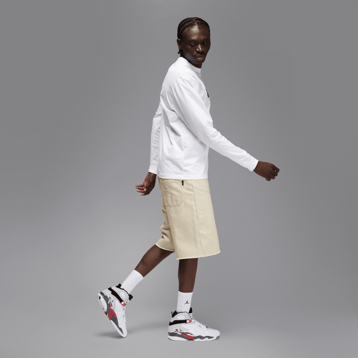 Air Jordan 8 Retro Bugs Bunny Angle 4