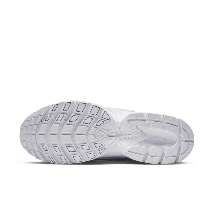 Nike V5 RNR Angle 0