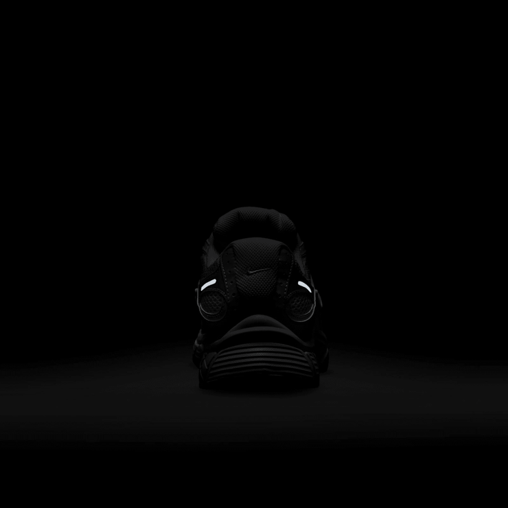 Nike V5 RNR Angle 7