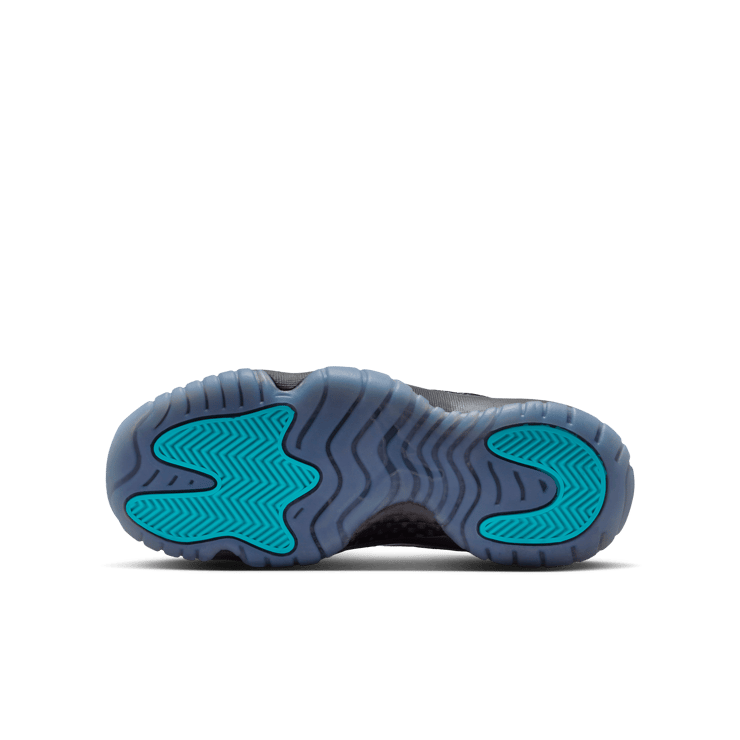 Air Jordan 11 Retro Gamma Blue (2025) (GS) Angle 1