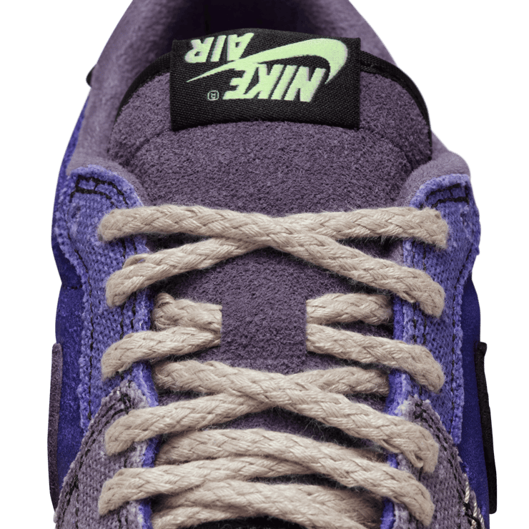 Air Jordan 1 Retro Low OG Zion Williamson Voodoo Regency Purple (GS) Angle 10