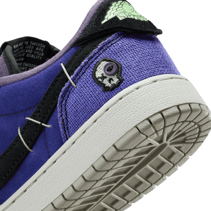 Air Jordan 1 Retro Low OG Zion Williamson Voodoo Regency Purple (GS) Angle 11