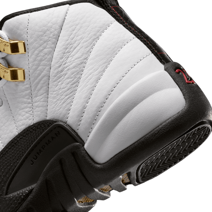 Air Jordan 12 Retro Taxi (GS) Angle 7