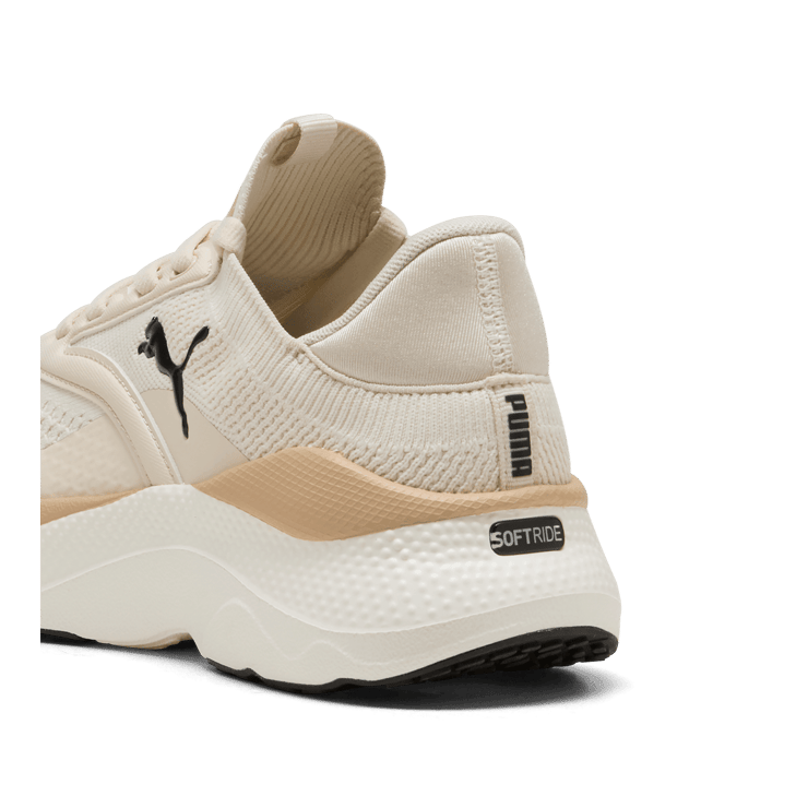PUMA SOFTRIDE Mayve Women in White Angle 4