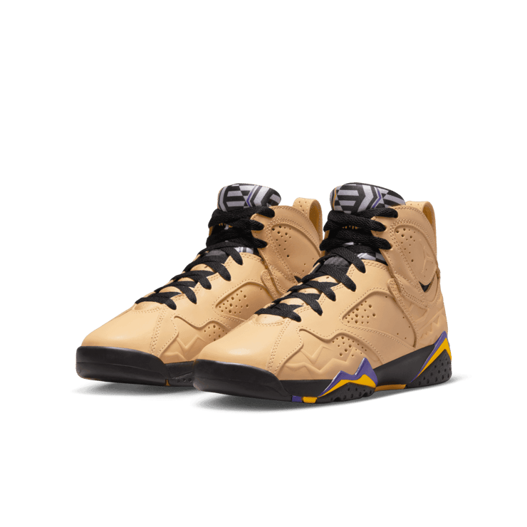 Air Jordan 7 Retro SE Afrobeats (GS) Angle 2