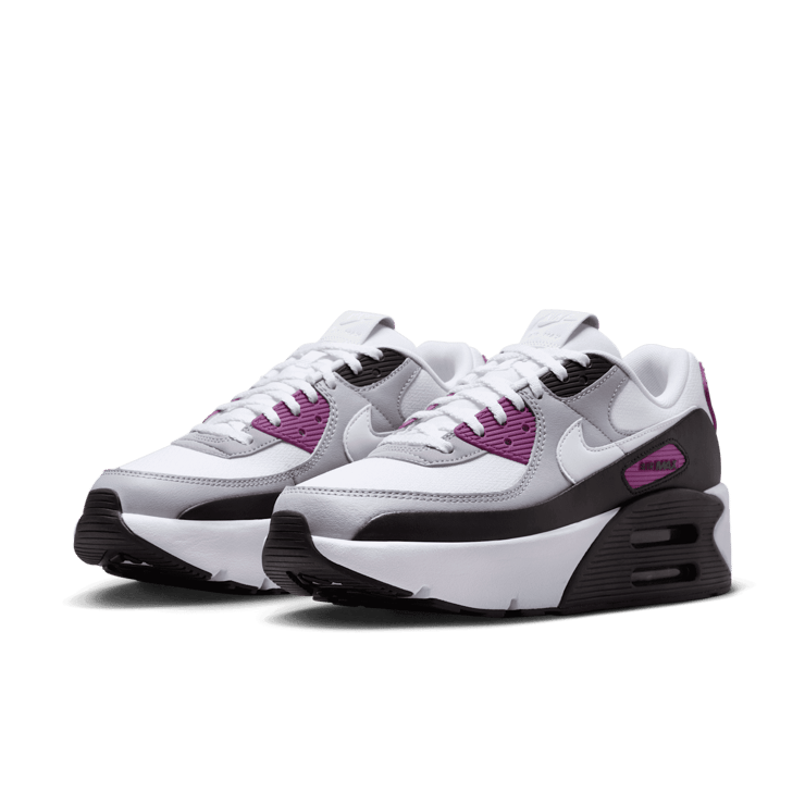 Nike Air Max 90 LV8 Angle 2