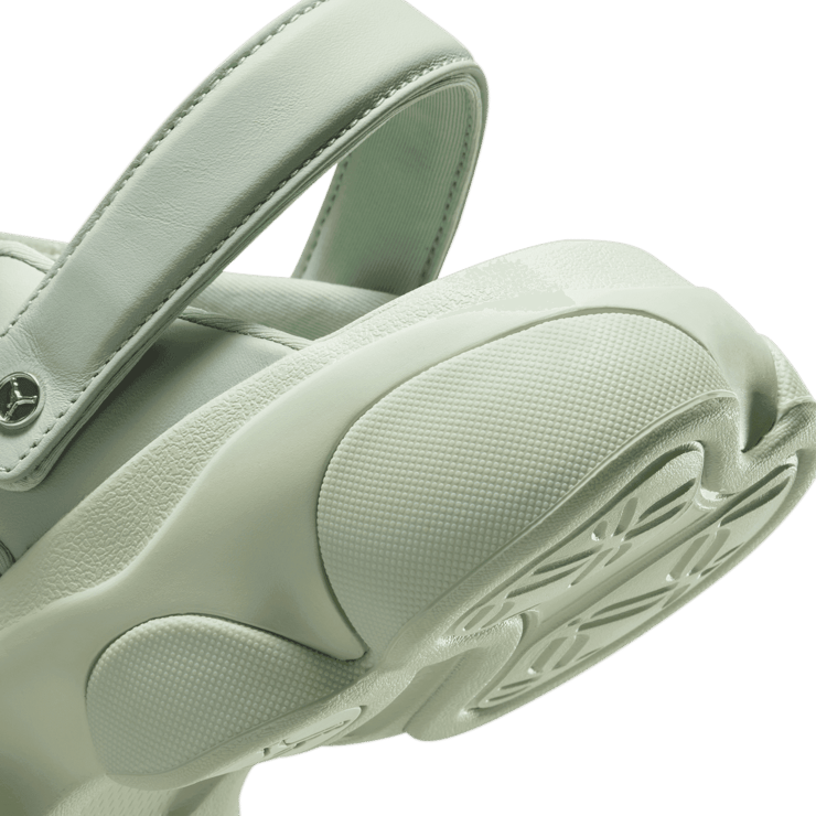 Jordan Deja Sandals in Green | FN5036-003 Angle 5