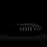 Nike Air Max Plus Angle 4