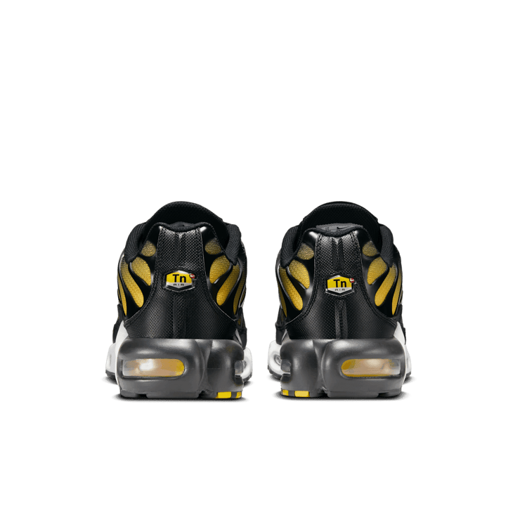 Nike Air Max Plus 'Black University Gold' Angle 3