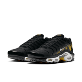 Nike Air Max Plus 'Black University Gold' Angle 2