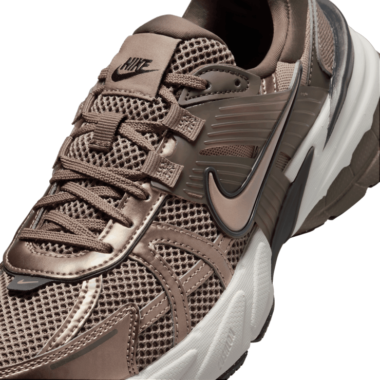 Nike V2K Run Angle 4