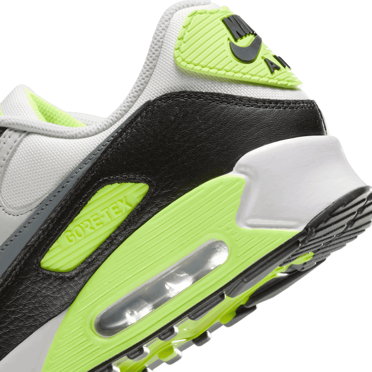 Nike Air Max 90 GORE-TEX 'Volt' Angle 5