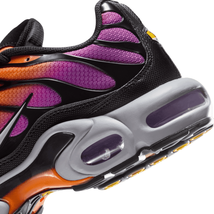 Nike Air Max Plus Angle 5