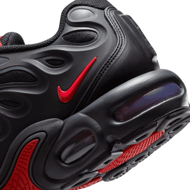 Nike Air Max Plus Drift 'Bred' Angle 5