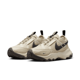 Nike TC 7900 Angle 2