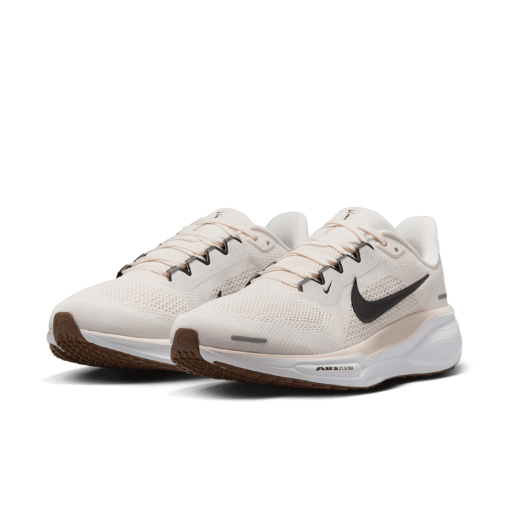 Nike Pegasus 41 Road (Extra Wide) Angle 2