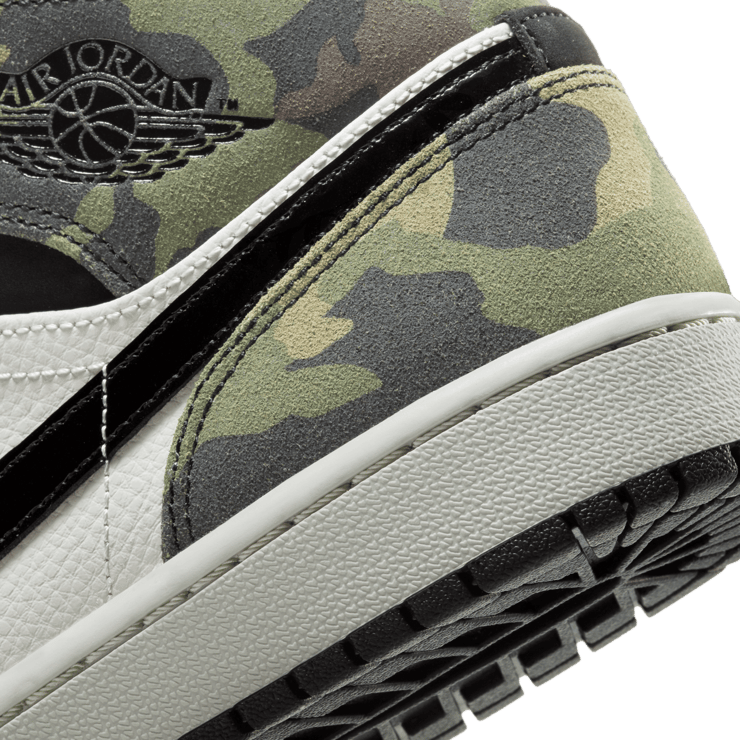 Jordan 1 Mid Camo (2020) Angle 5