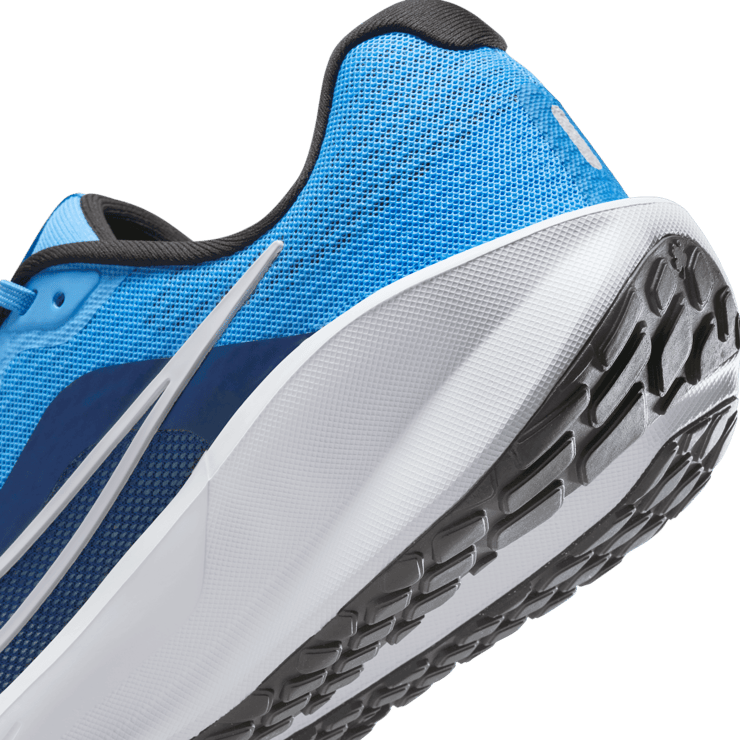 Nike Downshifter 13 Road Angle 5