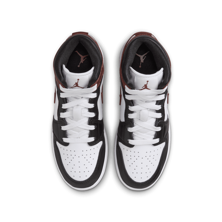 Air Jordan 1 Mid SE in White | HF3193-102 (GS) Angle 1