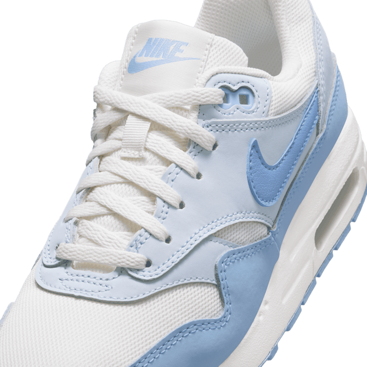 Nike Air Max 1 Angle 4