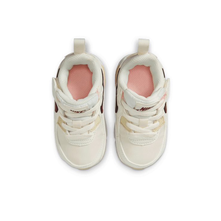 Nike Air Max 90 EasyOn Angle 1