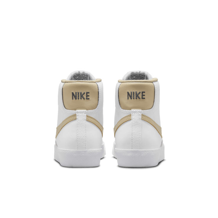 Nike Blazer Mid '77 Angle 3