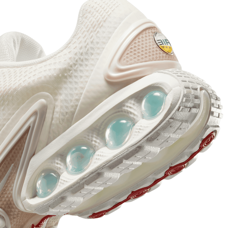 Nike Air Max DN SE 'Sail' (W) Angle 5