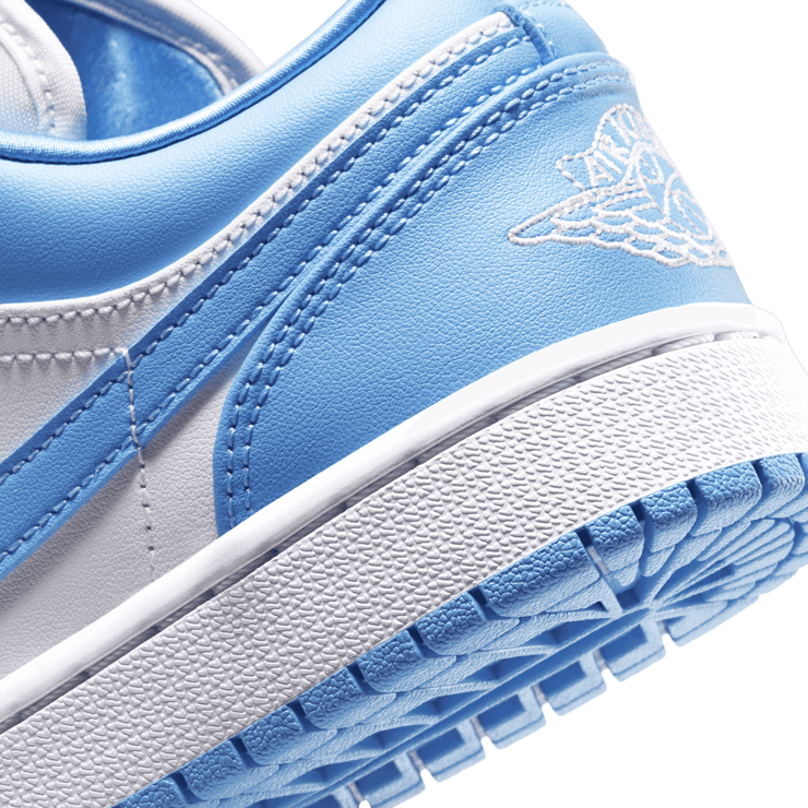 Air Jordan 1 Low UNC (W) Angle 5