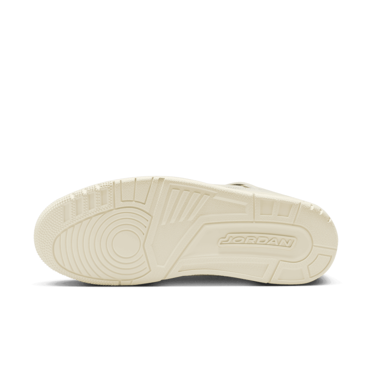 Jordan Spizike Low in Grey | IB4464-025 Angle 0