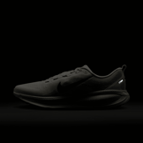 Nike Vomero 18 Coconut Milk Angle 8