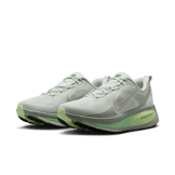Nike Vomero 18 Light Silver Barely Volt Angle 2