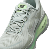 Nike Vomero 18 Light Silver Barely Volt Angle 4