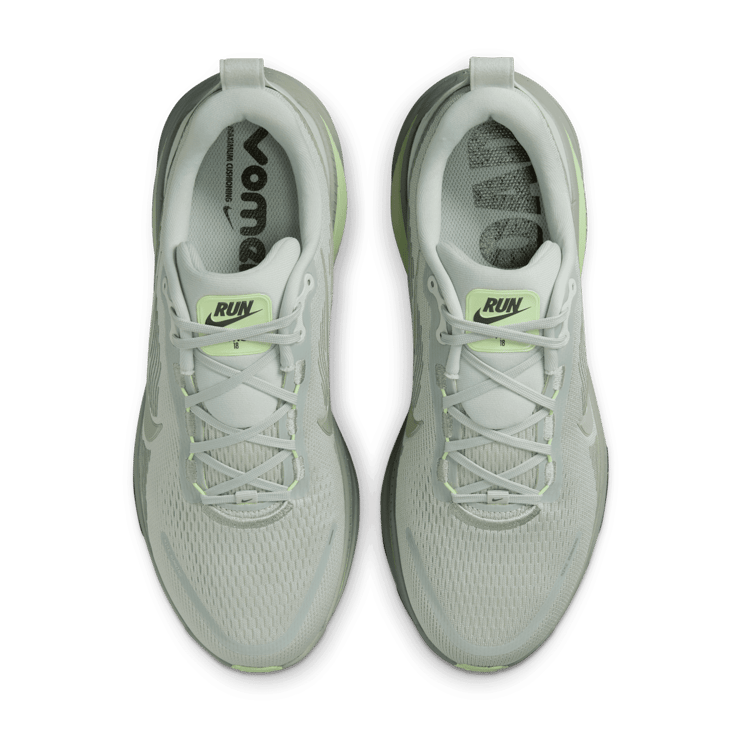 Nike Vomero 18 Light Silver Barely Volt Angle 1