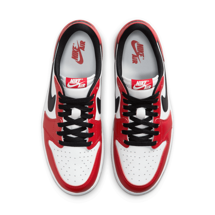 Air Jordan 1 Retro Low OG Chicago Angle 7