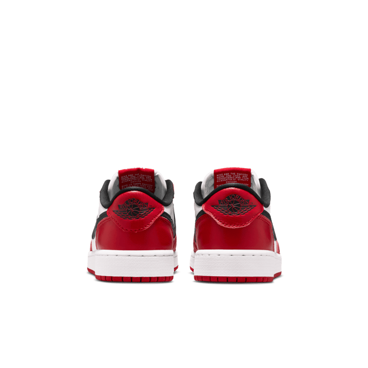 Air Jordan 1 Retro Low OG Chicago (GS) Angle 1