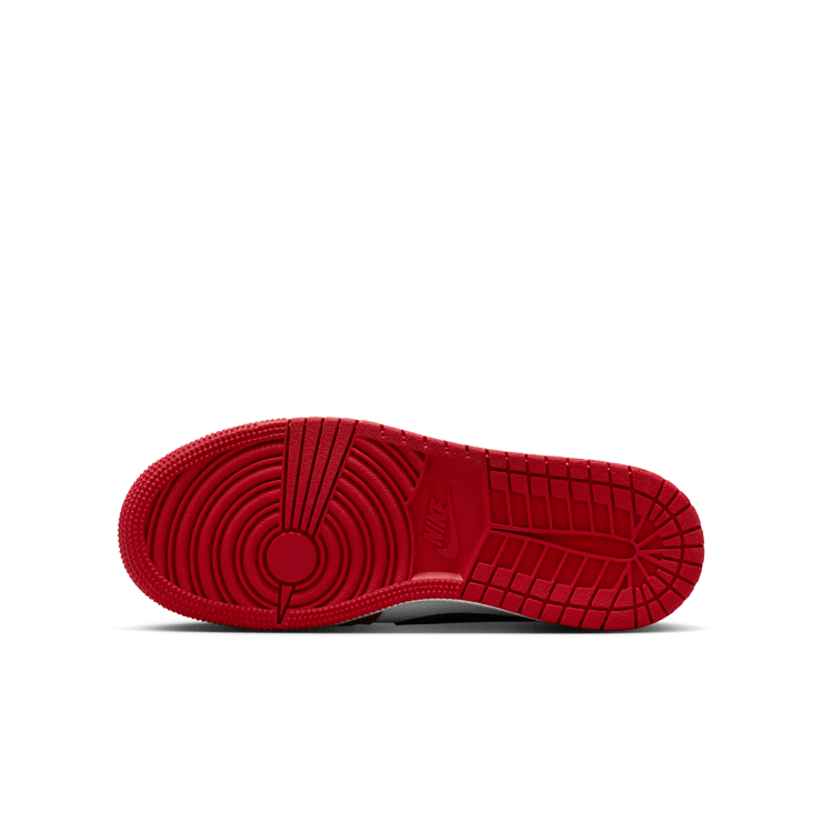 Air Jordan 1 Retro Low OG Chicago (GS) Angle 3