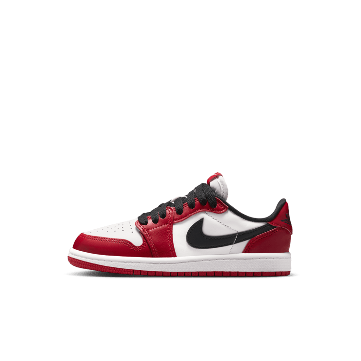 Air Jordan 1 Retro Low OG Chicago (PS) Angle 4