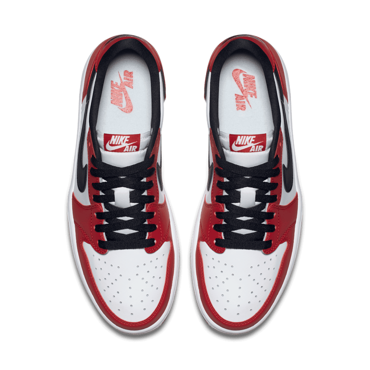 Air Jordan 1 Retro Low OG Chicago (2016) Angle 3