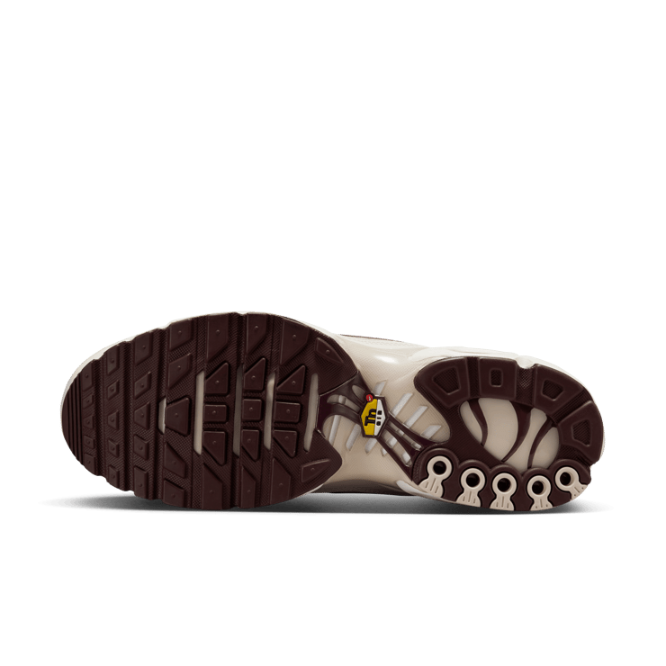 Nike Air Max Plus Phantom Light Bone Angle 3