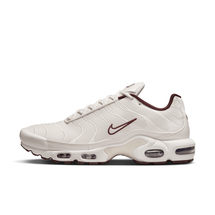 Nike Air Max Plus Phantom Light Bone Angle 5
