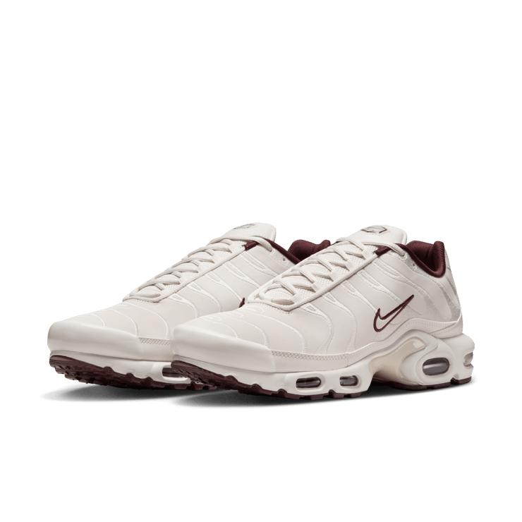 Nike Air Max Plus Phantom Light Bone Angle 0