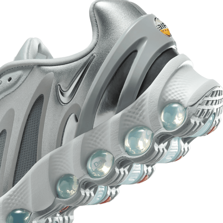 Nike Air Max Dn8 Wolf Grey Metallic Silver (W) Angle 5