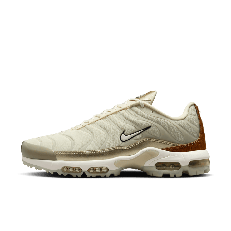 Nike Air Max Plus Golf Players Championship Angle 2