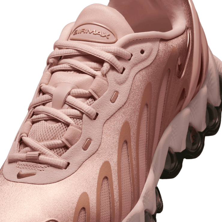 Nike Air Max DN8 Metallic Red Bronze Angle 4