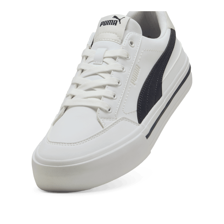 PUMA Court Classic Vulc Formstrip SL Sneakers in Dark Blue Angle 3