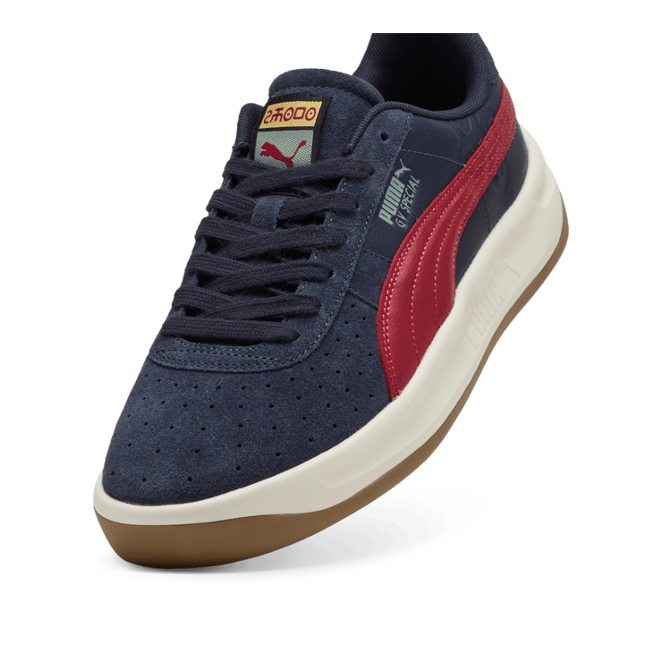 PUMA GV Special ROAD TO UNITY Sneakers in Blue Angle 3