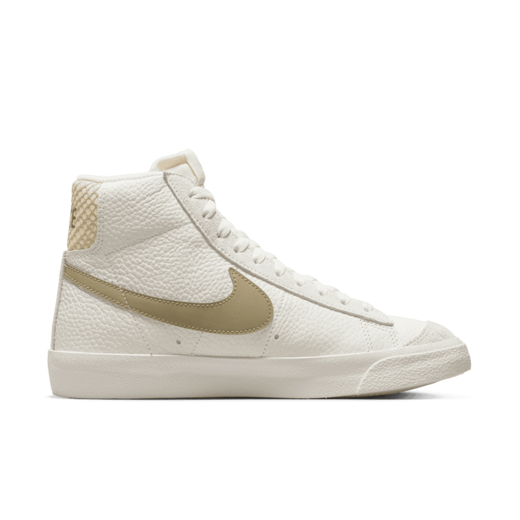 Nike Blazer Mid 77 Python Heel (W) Angle 1