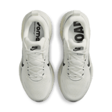 Nike Vomero 18 Road Angle 1