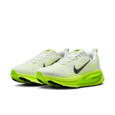Nike Vomero 18 Road Angle 2
