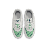 Nike Air Force 1 Low Bear Tracks (PS) Angle 1